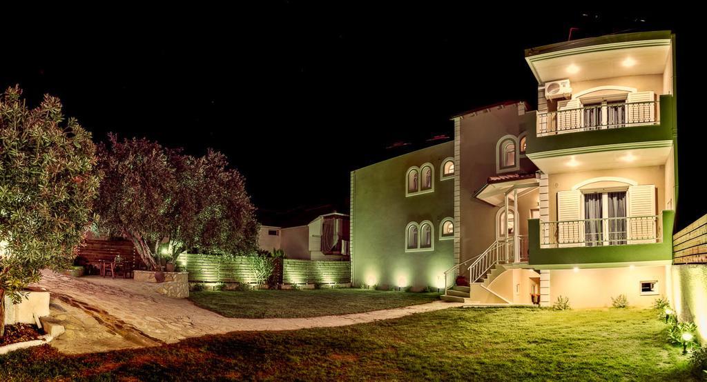 פראליה וראחו Filanthi Apartments מראה חיצוני תמונה