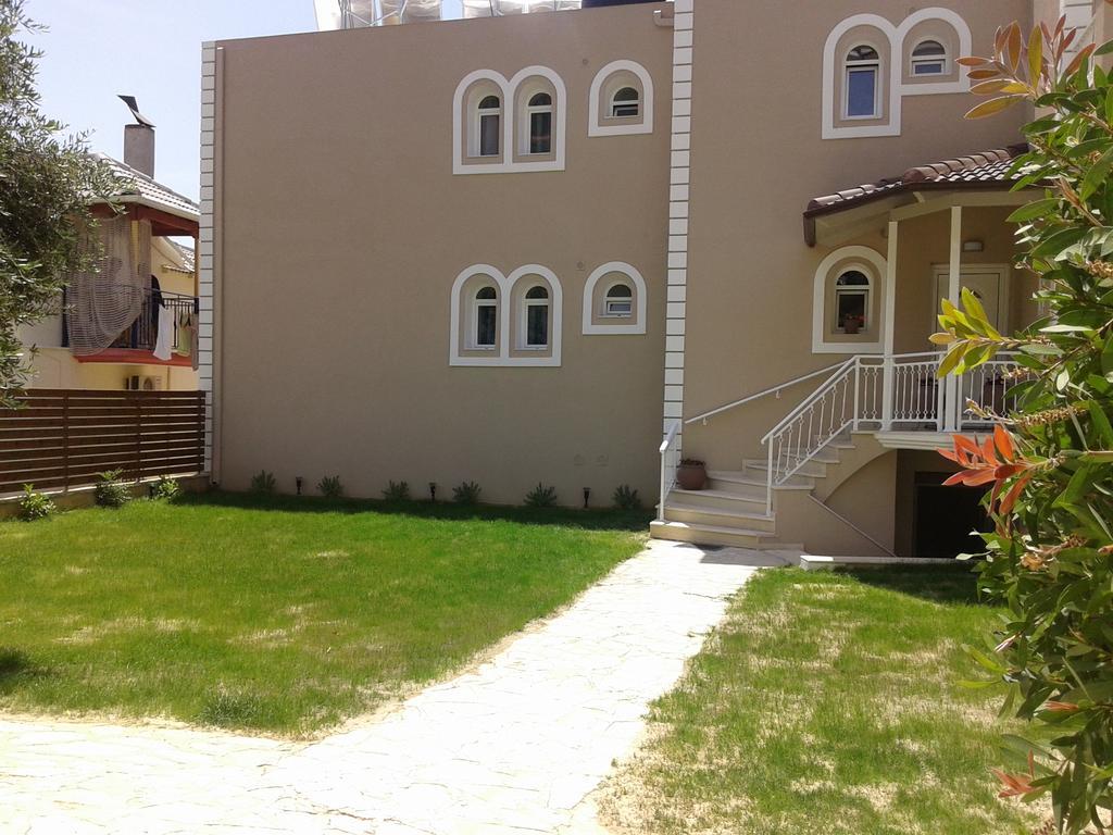 פראליה וראחו Filanthi Apartments מראה חיצוני תמונה