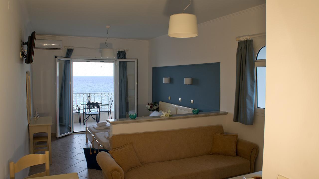 פראליה וראחו Filanthi Apartments מראה חיצוני תמונה