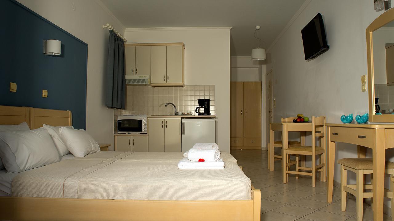 פראליה וראחו Filanthi Apartments מראה חיצוני תמונה
